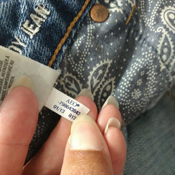 American Eagle Boy Jeans Ripped Destroyed Bleach - Picture 8 of 8
